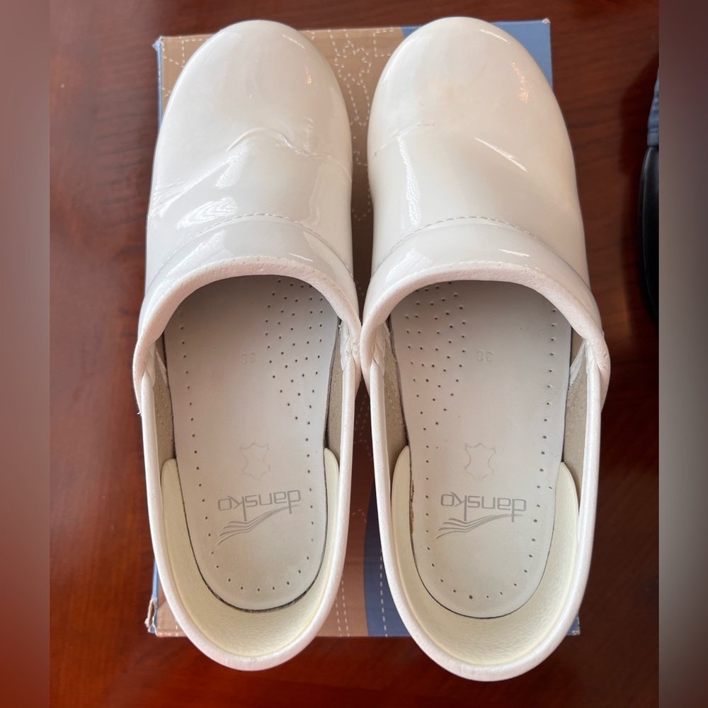 Dansko Professional Patent White Clogs- Size 38